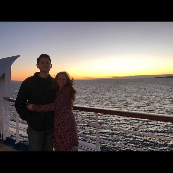 Meet your Posher, Sarah - Picture 1 of 1